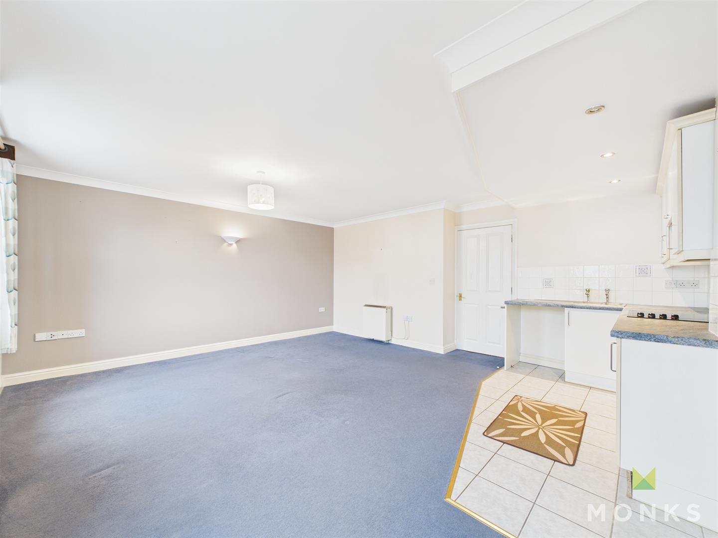 7 Belgravia Court Abbey Foregate, Shrewsbury, SY2 6BW For Sale